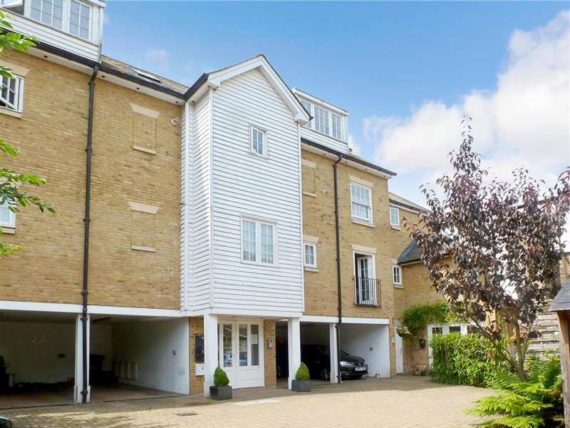 2 Bedroom Detached